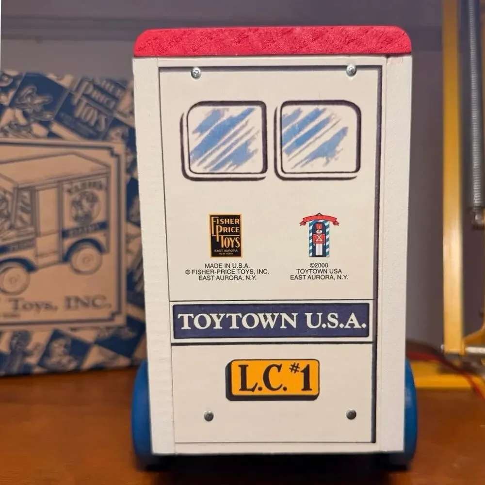VTG Fisher Price ToyFest 2000 Elsie's Dairy Truck Wooden Pull Toy No 74500 Box